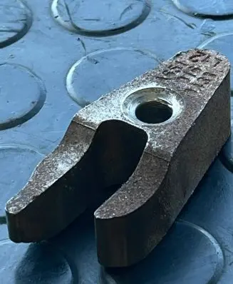 Mercedes-Benz CLA C117 X117 W117 Fuel Injector clamp holder