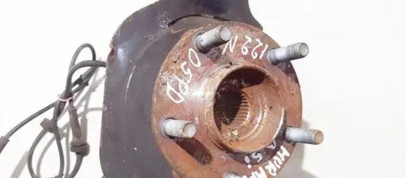 Nissan Murano Z50 Front wheel hub