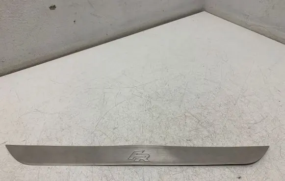 Seat Leon (5F) Front sill trim cover