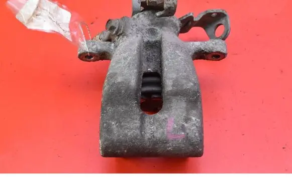 Opel Meriva A Rear brake caliper 