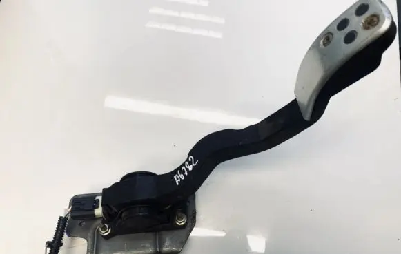 Peugeot 206 Accelerator throttle pedal 9654877580 0280755027
