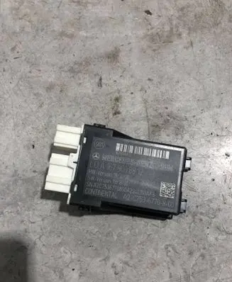 Mercedes-Benz Sprinter W907 W910 Seat control module A1679008812