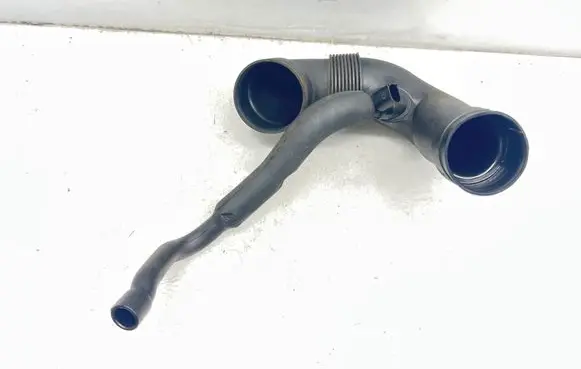 Mercedes-Benz C W203 Intercooler hose/pipe A6110940108