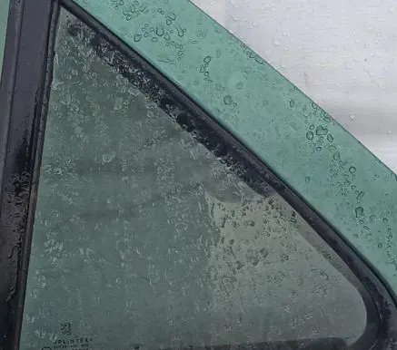 Peugeot 406 Rear vent window glass 