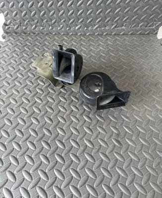 BMW 5 F10 F11 Horn signal 6935709