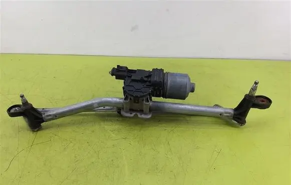 Front wiper linkage