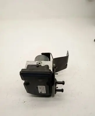 Mercedes-Benz GLE (W166 - C292) ABS Pump A1669014106