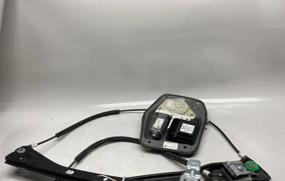 Volkswagen Jetta V Front door window regulator with motor 118052 994853