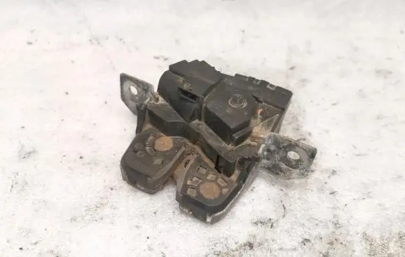 Mercedes-Benz B W246 W242 Tailgate lock latch 