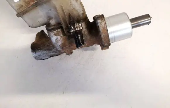 Alfa Romeo 147 Master brake cylinder