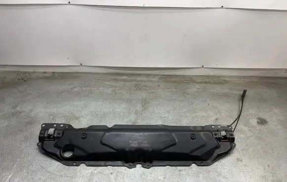 BMW 5 E60 E61 Top upper radiator support slam panel 7033741 11267310