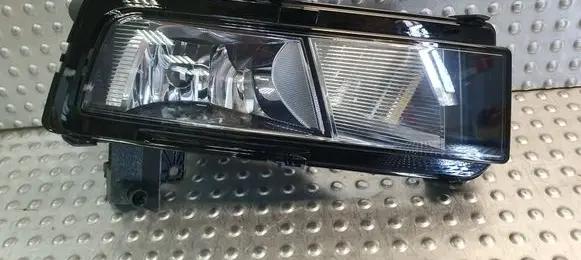 Volkswagen Touran II Front fog light 5TA941661