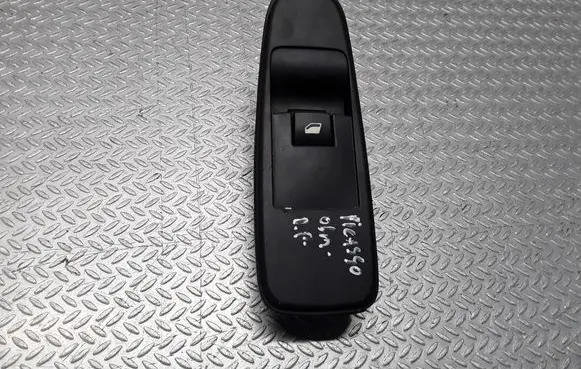 Citroen C4 Grand Picasso Electric window control switch 96590662XT
