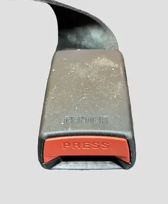 Hyundai i40 Middle seatbelt buckle (rear) 121008A