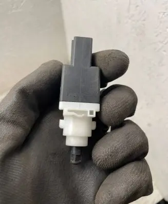 Alfa Romeo 147 Brake pedal sensor switch 60669020