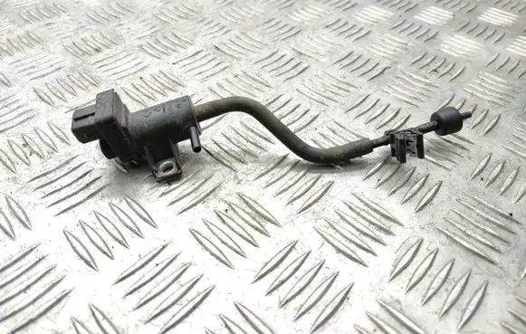 Nissan X-Trail T32 Turbo solenoid valve 8200762162