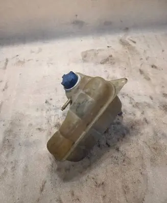 Audi A8 S8 D2 4D Coolant expansion tank/reservoir 