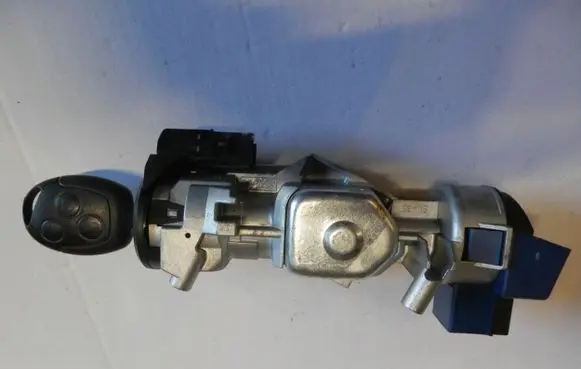 Ford Focus Ignition lock 3M513F880ACMK2