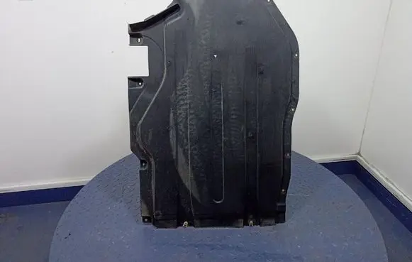 BMW X5 E53 Front underbody cover/under tray 7424887