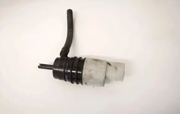 BMW 5 E60 E61 Windscreen/windshield washer pump 3148700001