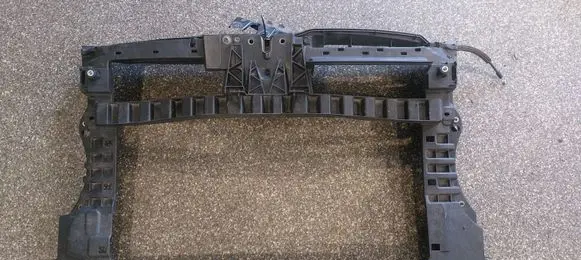 Volkswagen Golf VI Radiator support slam panel