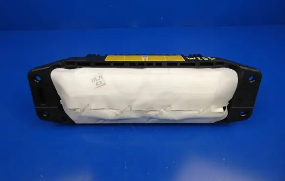 Mercedes-Benz GLC X253 C253 Passenger airbag 2538600502 1102757750325