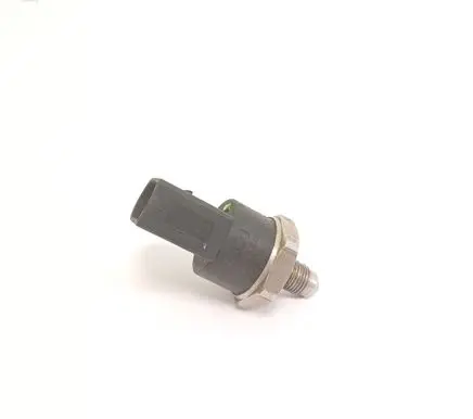 Audi A6 S6 C6 4F Fuel pressure sensor 06D906051A 0261545008