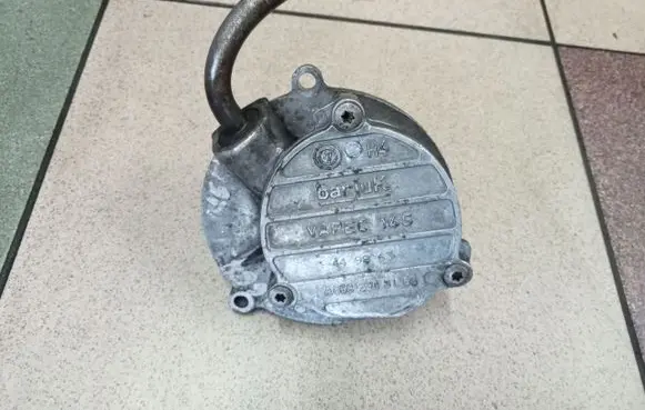 Mercedes-Benz A W168 Vacuum pump A6682300165