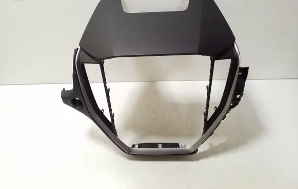 Subaru Impreza VI Radio/GPS head unit trim S15509160