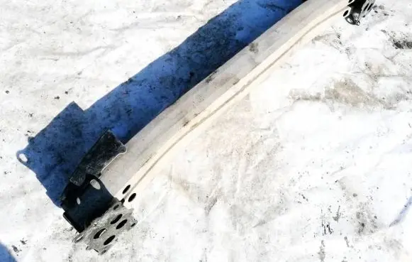 Subaru Legacy Front bumper cross member