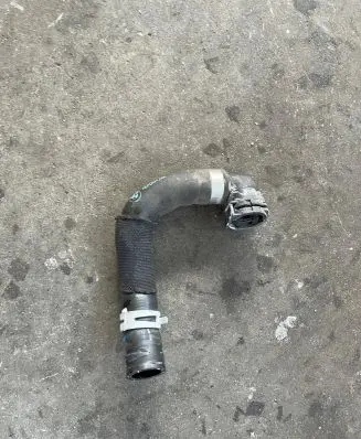 BMW X5 G05 Engine coolant pipe/hose 9398818