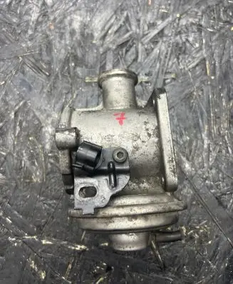 BMW 5 E60 E61 EGR valve 7804380