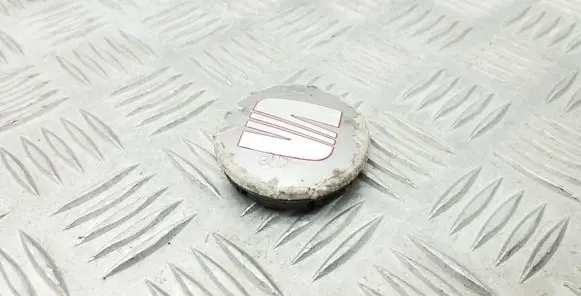 Seat Leon (1M) Original wheel cap 6LL601171