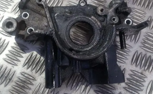 Nissan Sunny Oil pump 