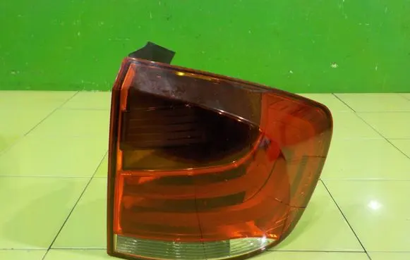 BMW X1 E84 Rear/tail lights 03424600