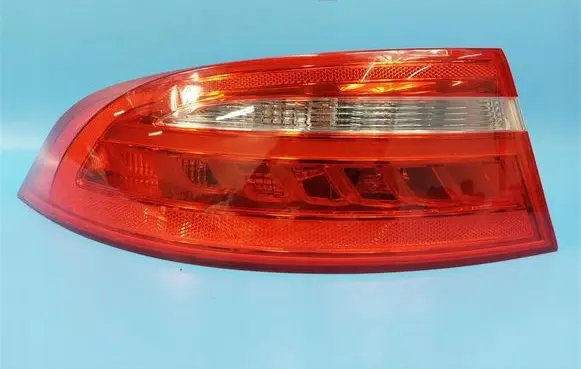 Jaguar XE Rear/tail lights 