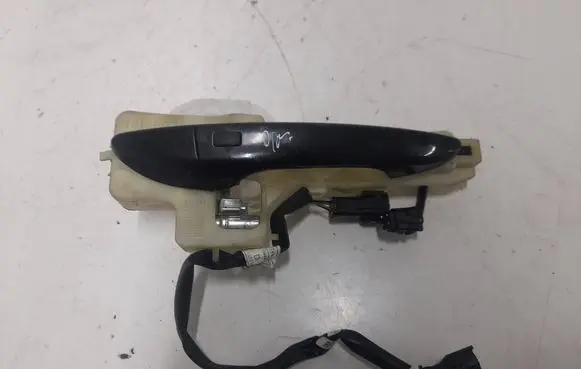 Hyundai Veloster Front door exterior handle 1225000600