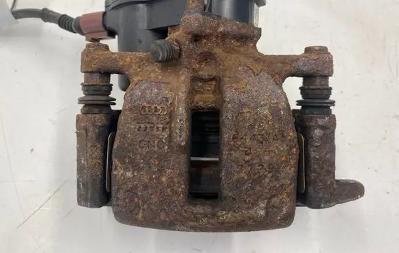 Audi A5 8T 8F Rear brake caliper 8K0615404B
