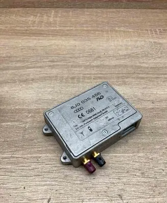 Audi A5 8T 8F Aerial antenna amplifier 8J0035456