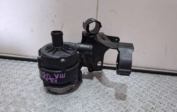 Skoda Octavia Mk3 (5E) Electric auxiliary coolant/water pump 04L965567
