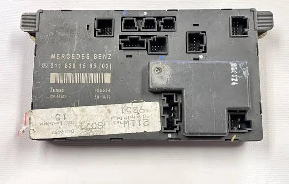 Mercedes-Benz E W211 Door control unit/module 2118201585