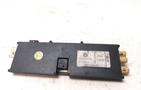 Volkswagen Multivan T5 Aerial antenna amplifier 7H5035532B