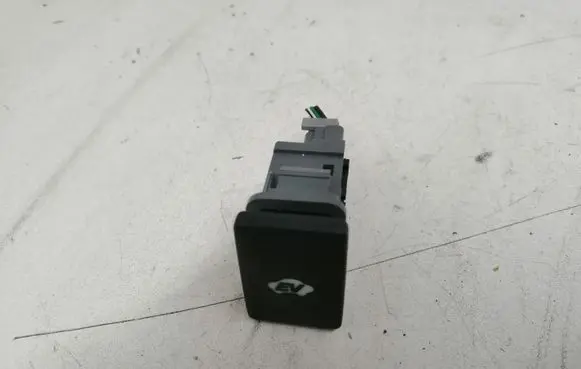Toyota Prius (NHW20) Other switches/knobs/shifts 15B060
