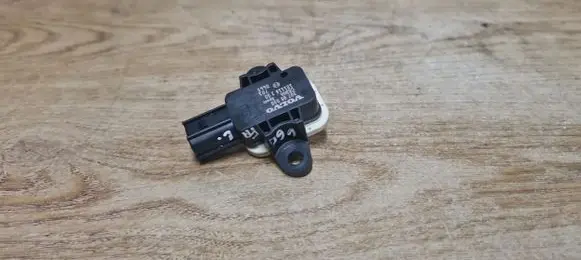 Volvo V60 Airbag deployment crash/impact sensor 30798030
