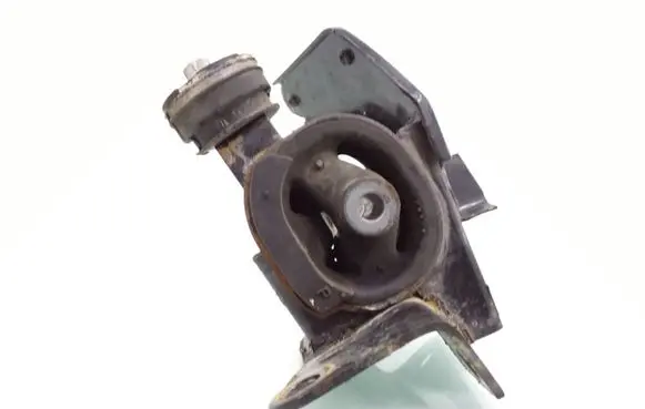 Toyota Corolla E140 E150 Engine mount bracket 123720D110