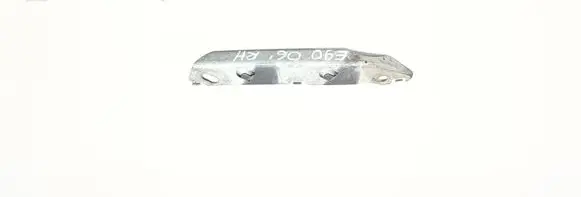 BMW 3 E90 E91 Front bumper mounting bracket 7134098