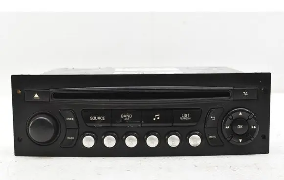 Radio/CD/DVD/GPS head unit