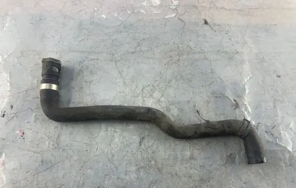 Ford Focus Engine coolant pipe/hose AV6118K582 AV6118K582DC