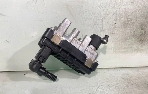 BMW 7 E65 E66 Turbo charger electric actuator 2063050974