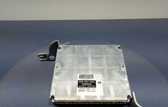 Cadillac SRX Engine control unit/module ECU 8998148500